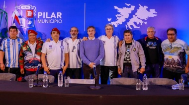 Pilar honra a los héroes y grita: 'las Malvinas son argentinas"