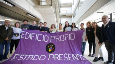 Mayra Mendoza y Axel Kicillof inauguraron el nuevo edificio del instituto superior de formación docente y técnica nº 83 en Solano
