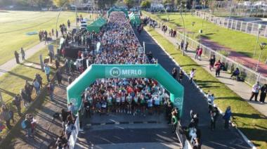 Miles de vecinos de Merlo corrieron por los derechos y la memoria