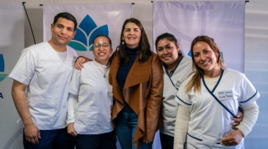 Mariel Fernández encabezó la apertura de la Escuela de Enfermería Municipal