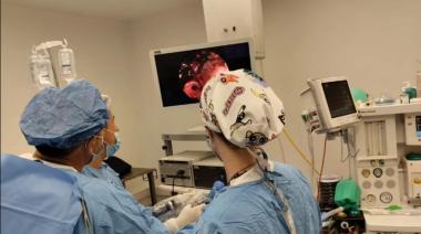Se realizó la primera cirugía endoscópica cerebral en la historia del hospital de Moreno