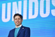 Axel Kicillof es el político con mejor imagen, según una encuesta post escándalo de las coimas