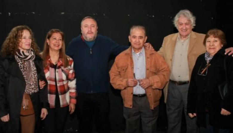 Familias de José C. Paz firmaron los títulos de su propiedad