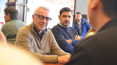 Luis Morales recibió a Julio Zamora en Merlo