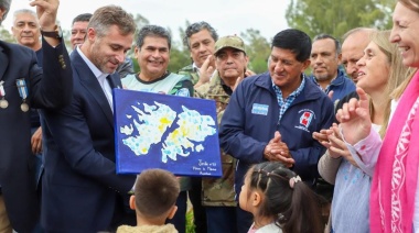La conmemoración del 2 de abril contó con la participación de las escuelas