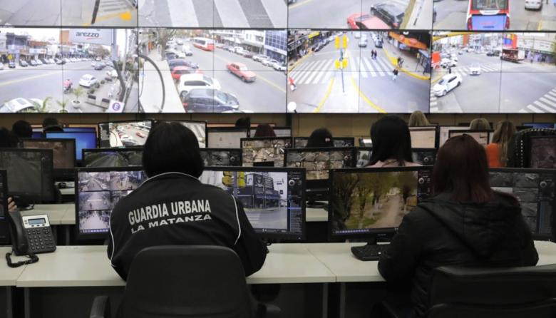 Fernando Espinoza inauguró el nuevo Centro de Operaciones y monitoreo de La Matanza