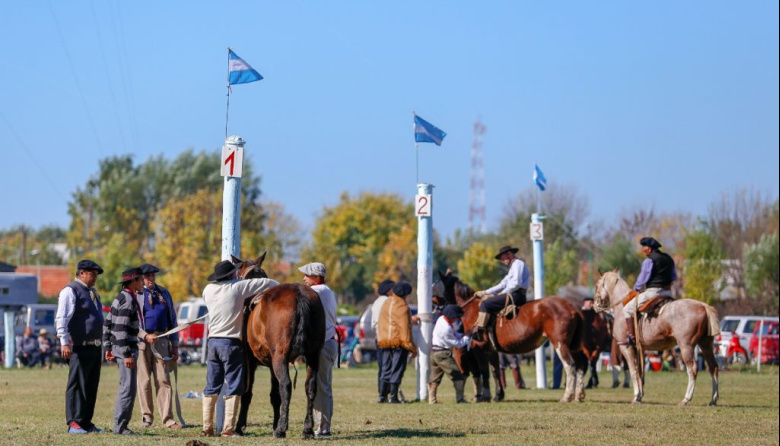 Gran fiesta criolla en Moreno con jineteada, aparte campero y música en vivo