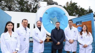 Achával recibió el primer resonador del sistema de salud pública del distrito: “Vamos por más salud para todos y todas”