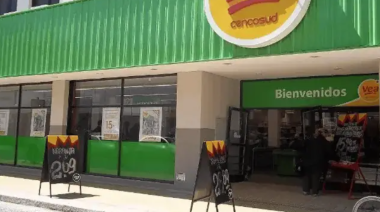 Cencosud baja persianas en el Oeste: Vea cierra en Hurlingham, Castelar y Moreno en medio de una caída histórica del consumo