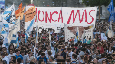 Multitudinaria movilización a 50 años del Golpe de Estado