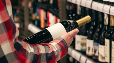 La Libertad Avanza propone modificar la ley que regula el alcohol en Provincia