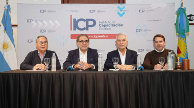 Alak encabezó una clase de formación política en Ituzaingó