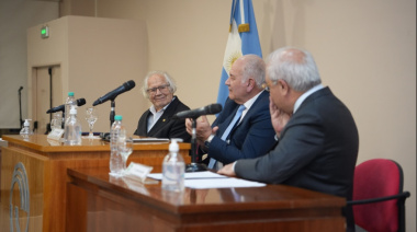 Pérez Esquivel fue distinguido en La Matanza y pidió una democracia con más derechos