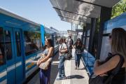 Por segundo día, los trenes circulan a 30 km/h por la medida de fuerza de La Fraternidad