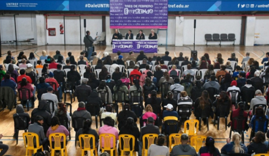 Más de mil personas se capacitaron con el programa Tres de Febrero Emprende