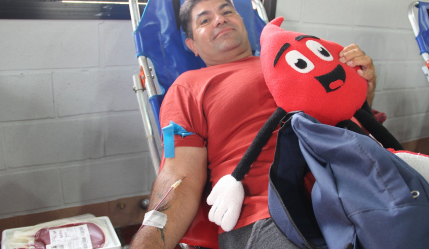 Convocan a donar sangre para evitar faltantes durante el feriado largo