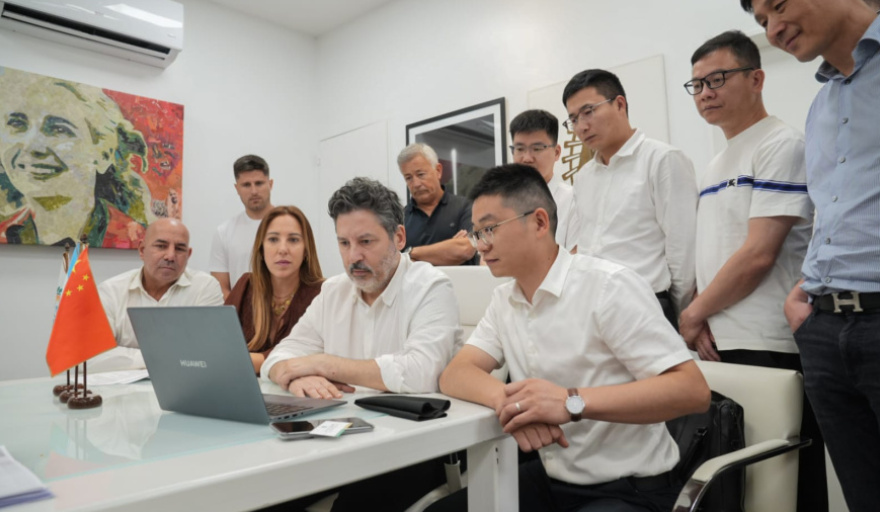 La cementera más grande de China llega a Merlo con un mega centro logístico