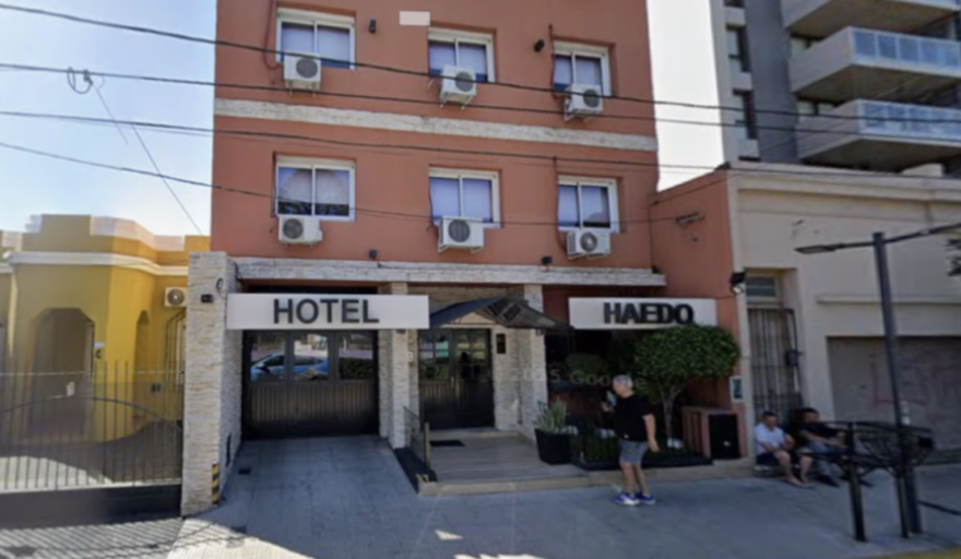 Investigan la muerte de un hombre de 45 años en un hotel familiar de Haedo